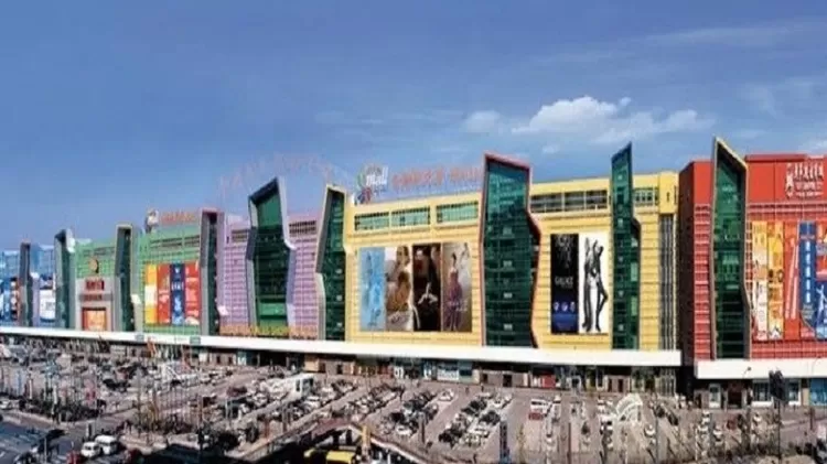 Golden Resoures mall