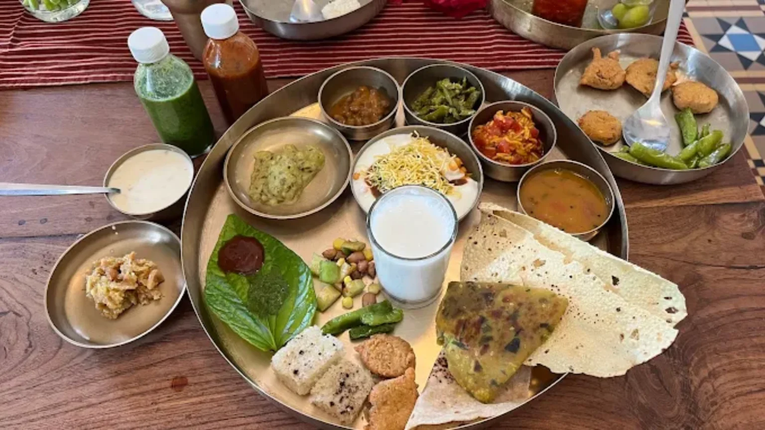Agashiye-authentic-Gujarati-thali