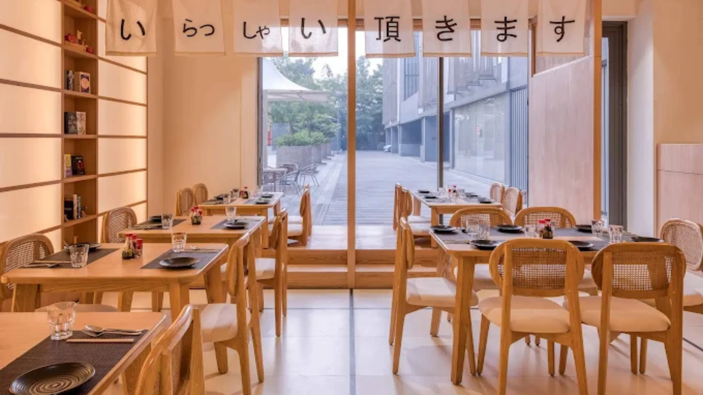 Dining Japanese Restauro