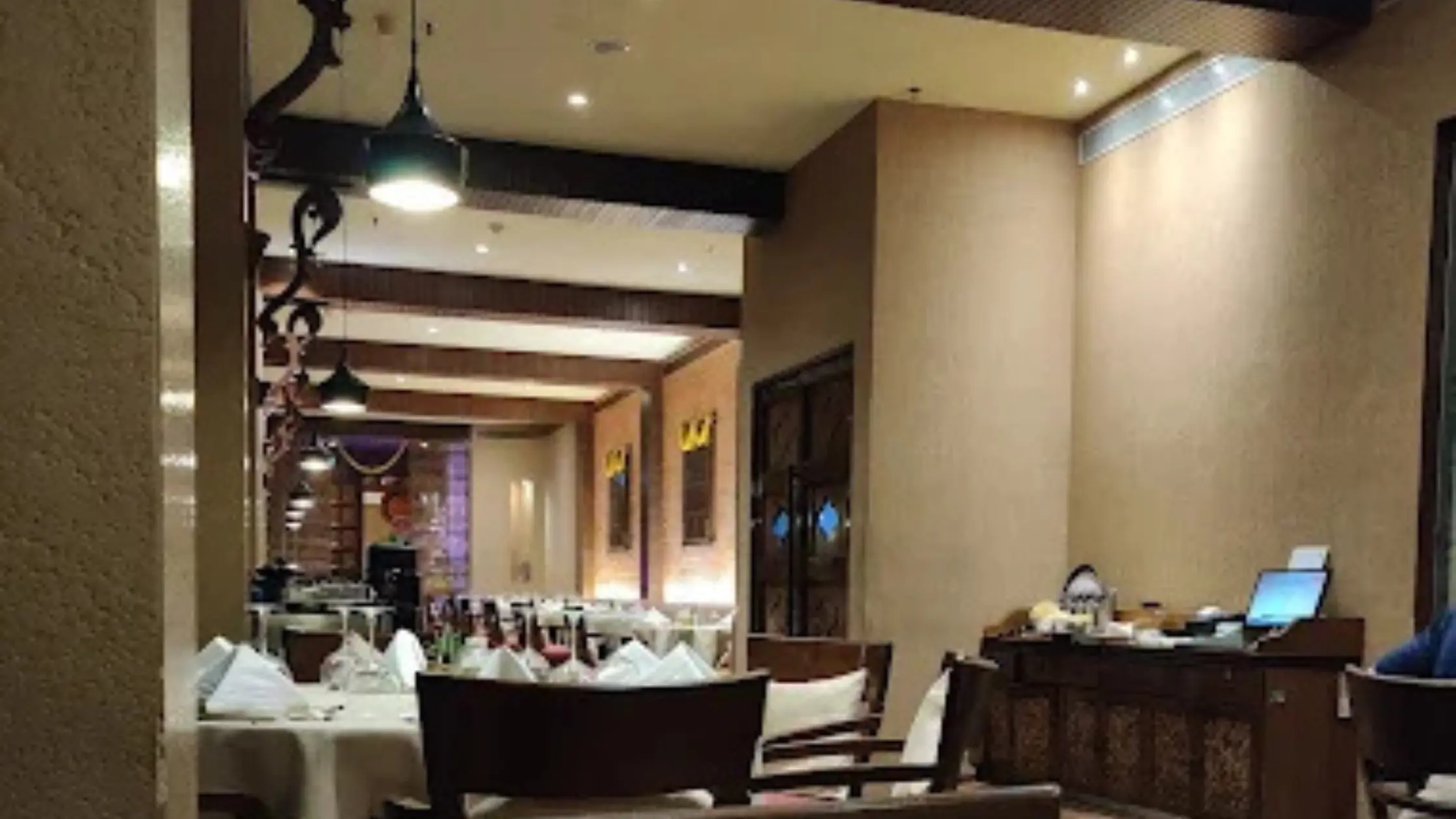 Non Veg Restaurant in Ahmedabad