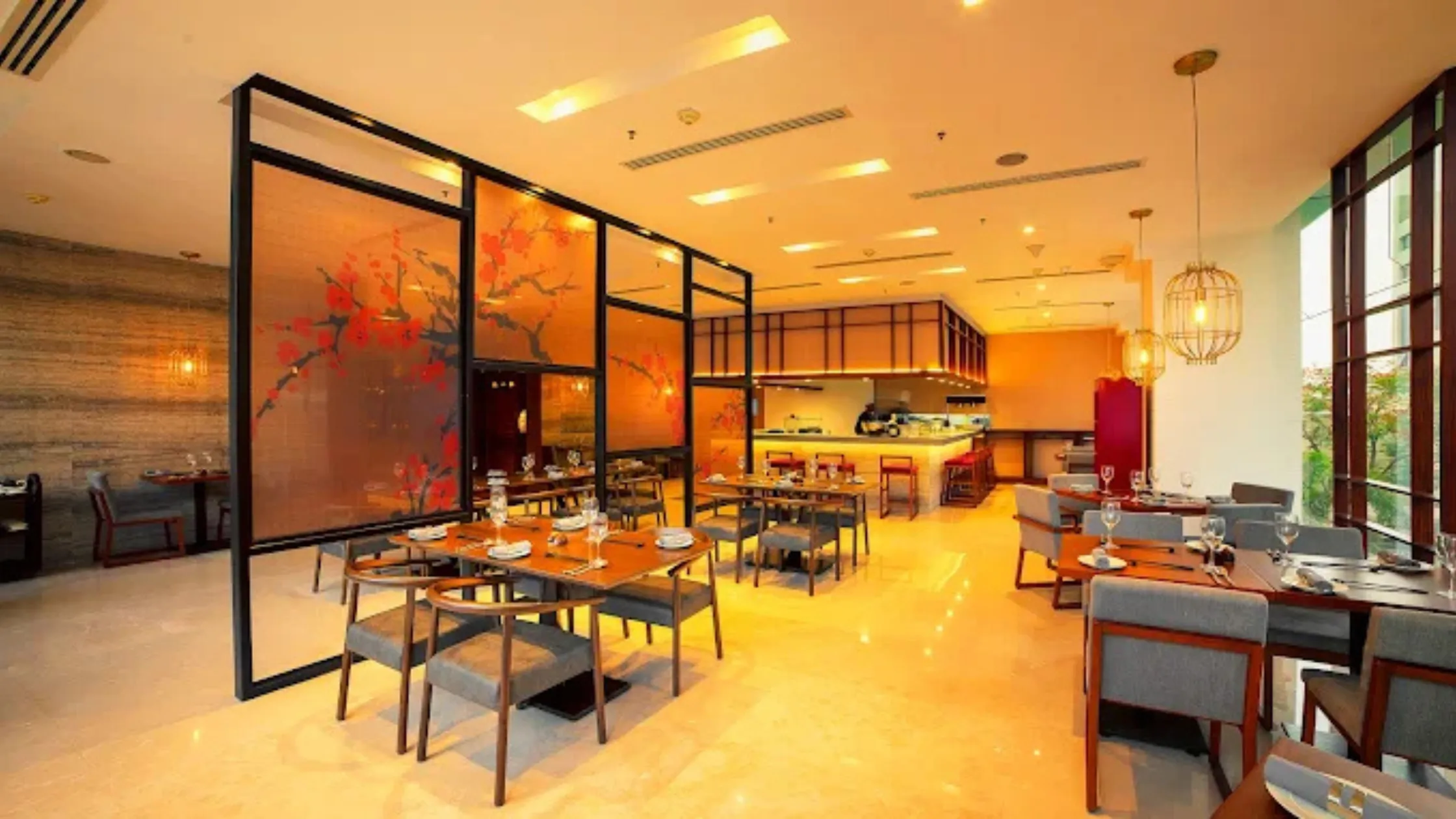 Asian and japanese food at kuro