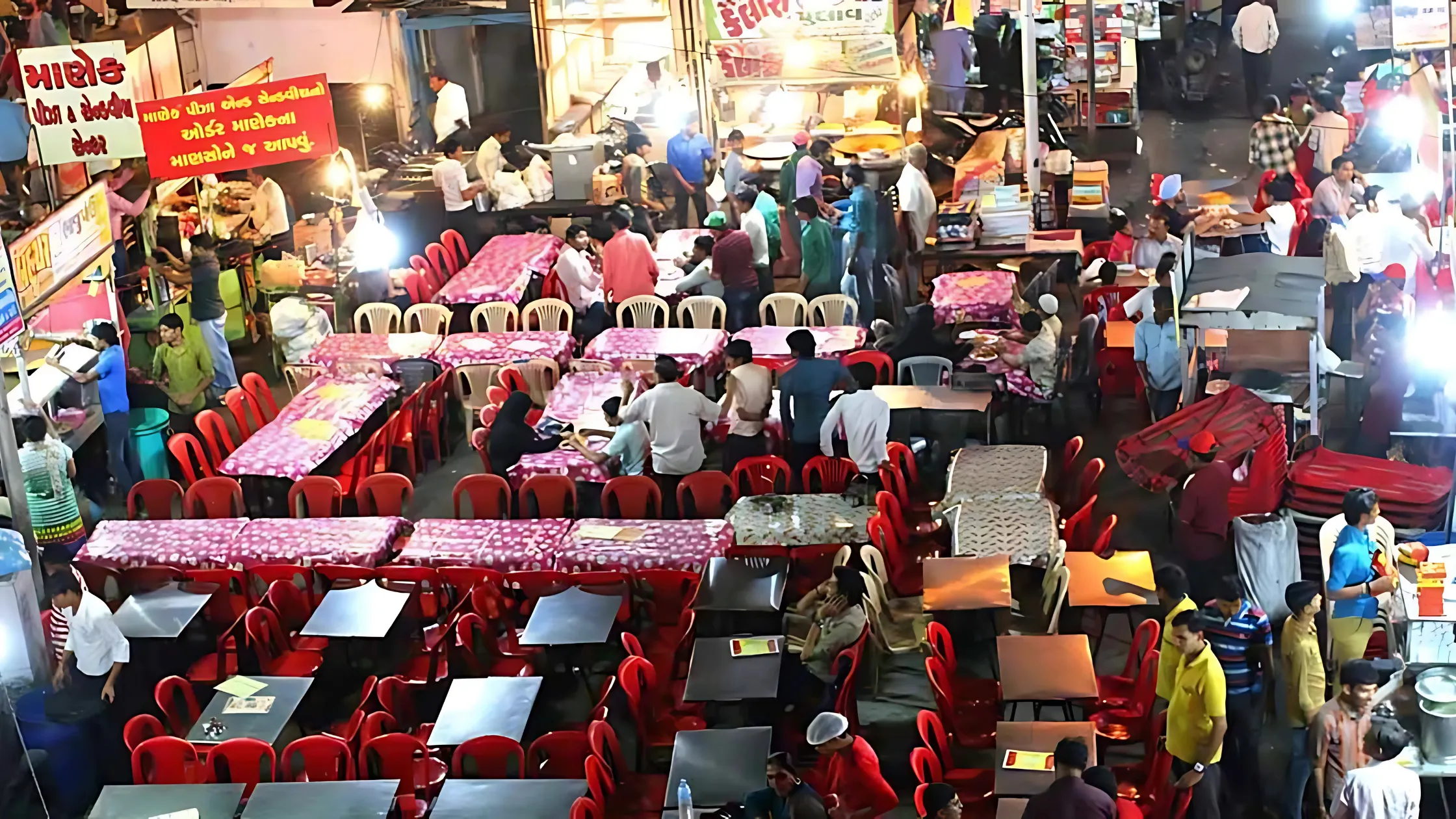 street food of manek chowk 