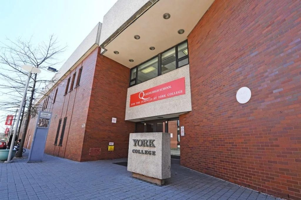 Queens High School for the Sciences at York College